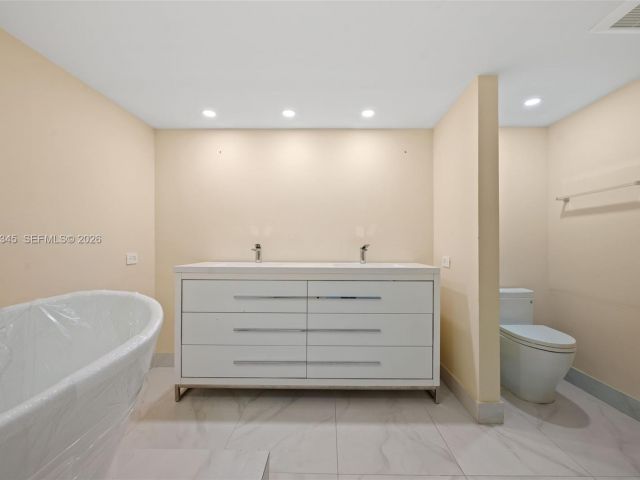 Apartment for sale  Unit #4H - photo 7505625