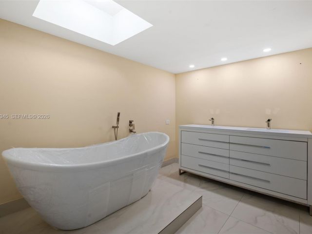 Apartment for sale  Unit #4H - photo 7505626