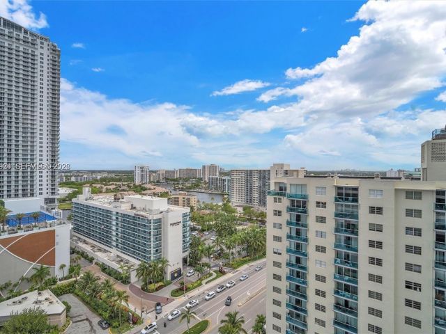 Apartment for sale  Unit #1210 - photo 7512300