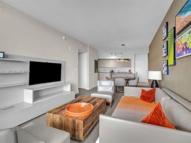 Apartment for sale  Unit #1210 - photo 7512311