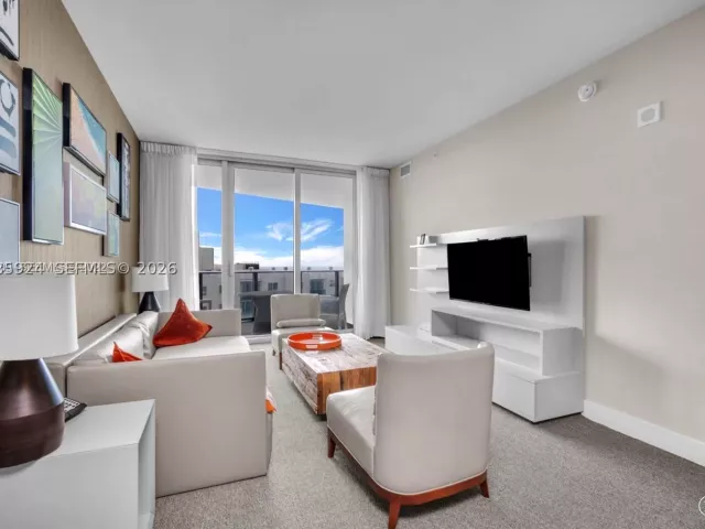 1-bedroom condo for sale in Hollywood - 4111 S Ocean Dr 1210 - MondialRealty