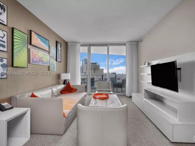 1-bedroom condo for sale in Hollywood - 4111 S Ocean Dr 1210 - MondialRealty