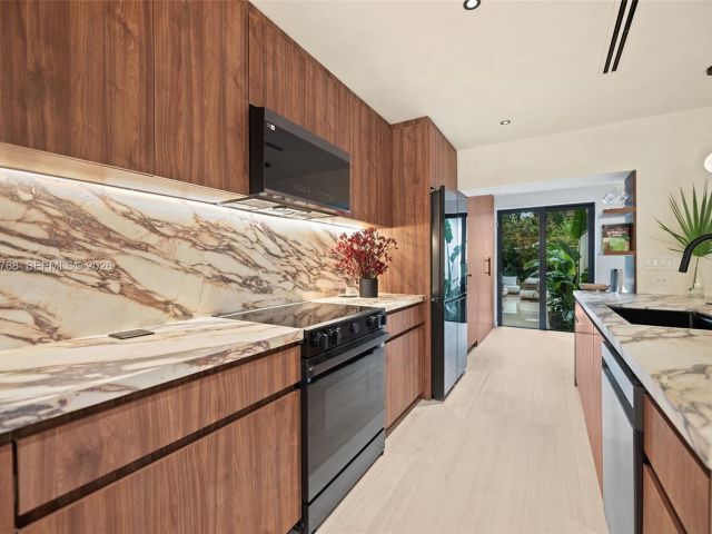 Home for sale at 871 NE 128th St - photo 7535069