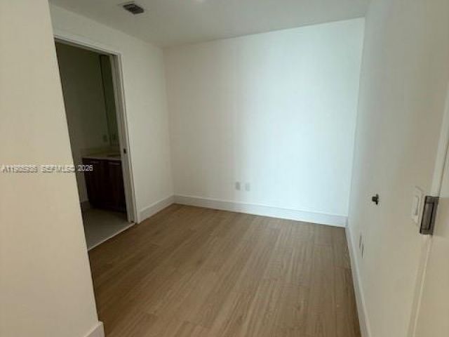 Apartment for rent  Unit #2507 - photo 7494118