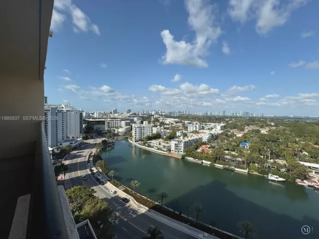 2-bedroom condo for sale in Miami Beach - 2555 Collins Ave 2002 - MondialRealty
