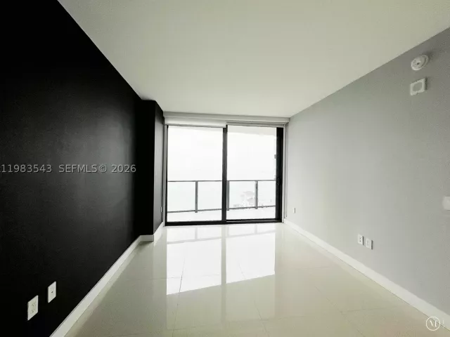 2-bedroom condo for sale in Miami - 460 NE 28th St 1407 - MondialRealty