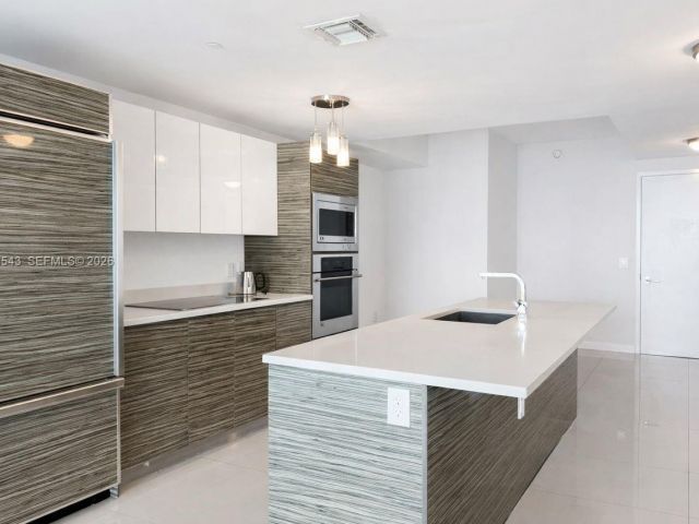 Apartment for sale  Unit #1407 - photo 7493245