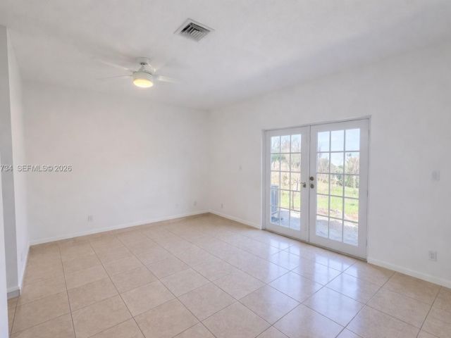 Home for rent at 1008 NW 2nd Ave - photo 7461911