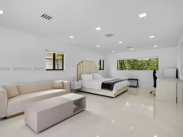4-bedroom home for rent in Hollywood - 1117 Adams st - MondialRealty