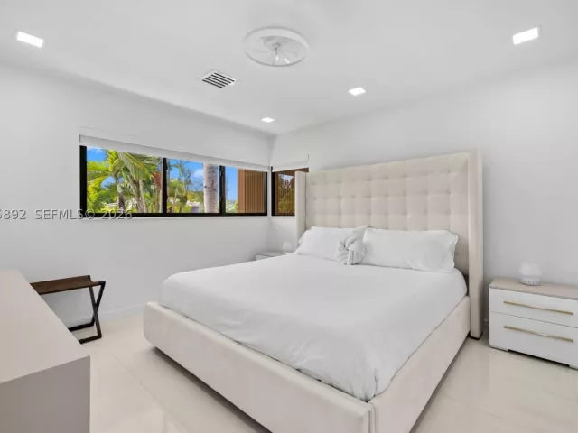 4-bedroom home for rent in Hollywood - 1117 Adams st - MondialRealty