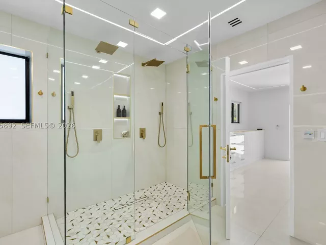 4-bedroom home for rent in Hollywood - 1117 Adams st - MondialRealty