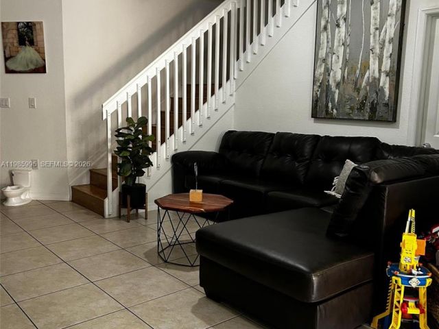 Home for rent at 10775 NW 83rd Ter 2-28 - photo 7484503