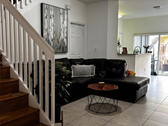 Home for rent at 10775 NW 83rd Ter 2-28 - photo 7484509