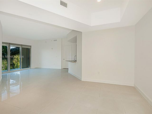 Apartment for rent  Unit #412 - photo 7506448