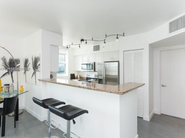 Apartment for rent  Unit #1502 - photo 7511481