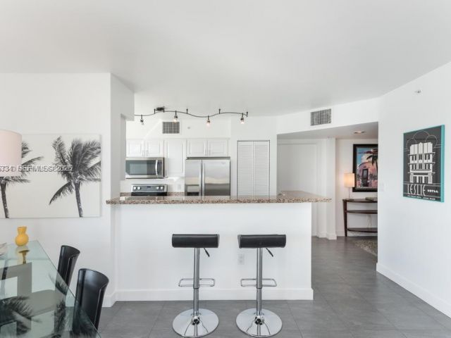 Apartment for rent  Unit #1502 - photo 7511490