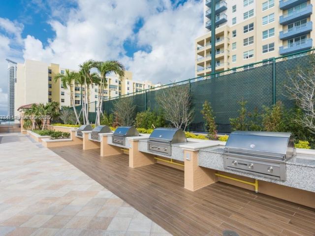 Apartment for rent  Unit #1502 - photo 7511496