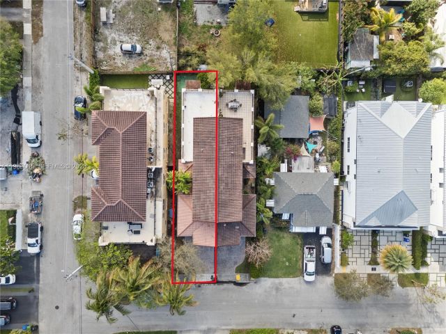 Home for rent at 819 SW 7th Ave - photo 7513456