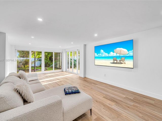 Home for rent at 1960 NE 182nd St - photo 7515570