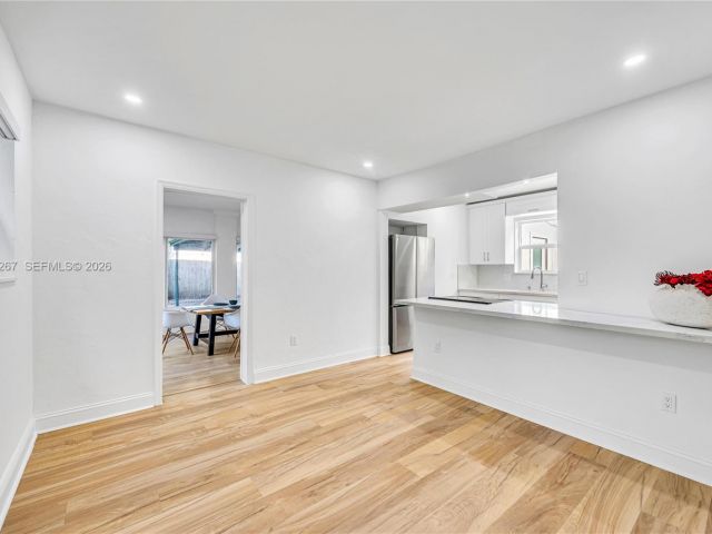 Home for rent at 1960 NE 182nd St - photo 7515575