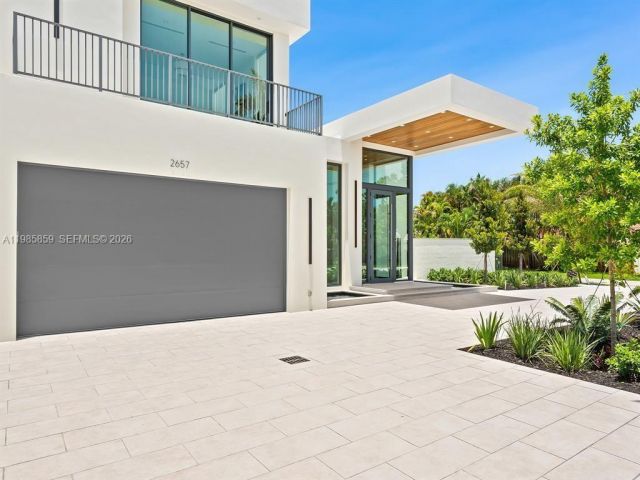 Home for rent at 2657 NE 34th St - photo 7481551