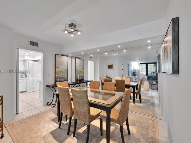 Apartment for rent  Unit #C504 - photo 7500583