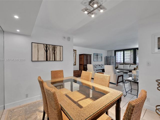 Apartment for rent  Unit #C504 - photo 7500585