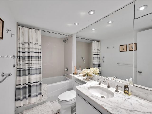 Apartment for rent  Unit #C504 - photo 7500589