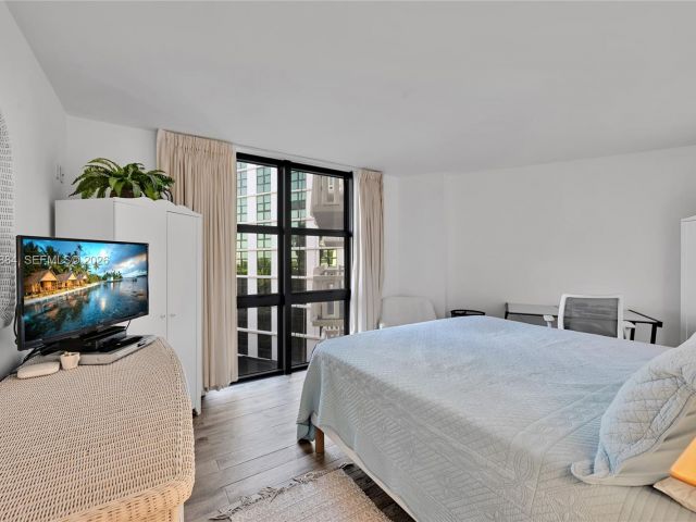 Apartment for rent  Unit #C504 - photo 7500590