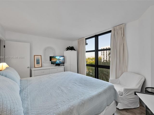 Apartment for rent  Unit #C504 - photo 7500591