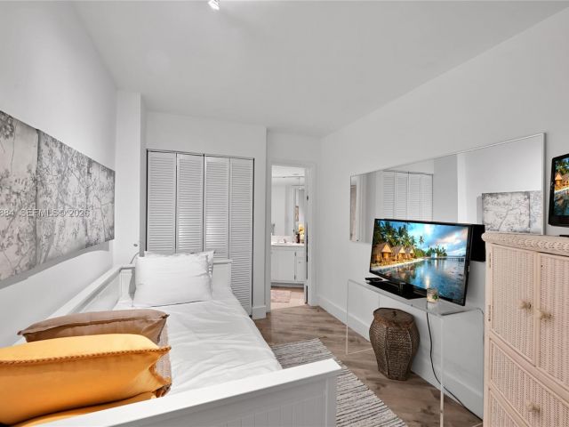 Apartment for rent  Unit #C504 - photo 7500594