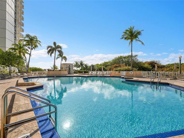 Apartment for rent  Unit #C504 - photo 7500595