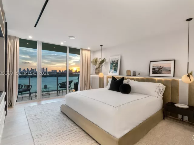 3-bedroom condo for rent in Miami Beach - 650 West Ave 1203/1205 - MondialRealty