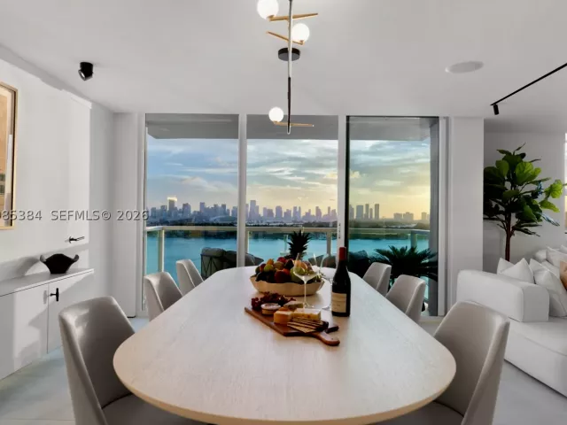 3-bedroom condo for sale in Miami Beach - 650 West Ave 1203/1205 - MondialRealty