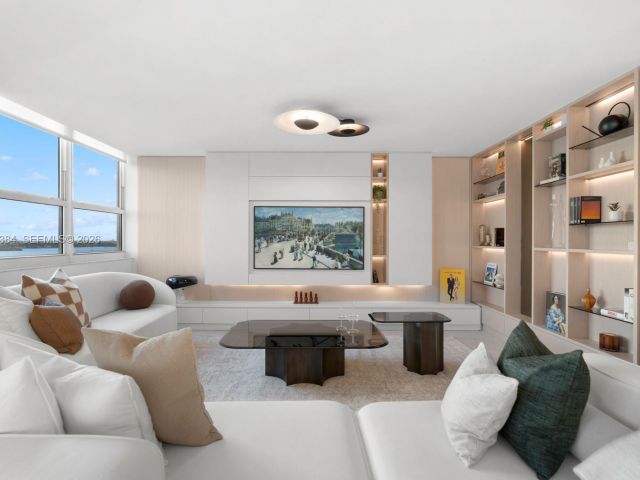 Apartment for sale  Unit #1203/1205 - photo 7508570