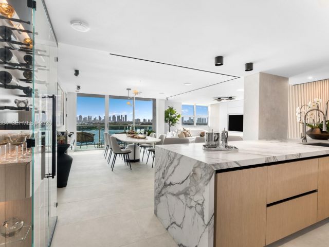 Apartment for sale  Unit #1203/1205 - photo 7508572