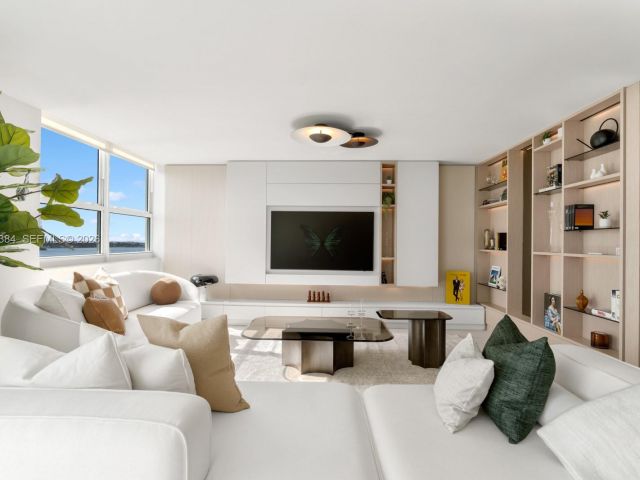 Apartment for sale  Unit #1203/1205 - photo 7508577