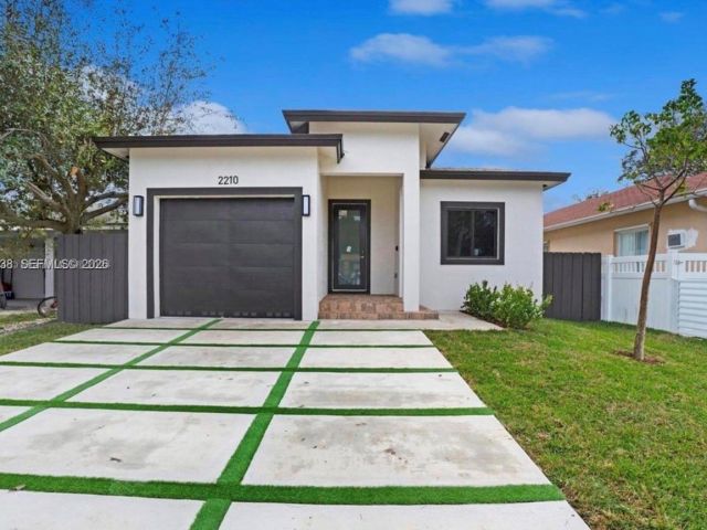 Home for rent at 2210 Farragut St - photo 7472094