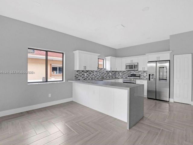 Home for rent at 2210 Farragut St - photo 7472097