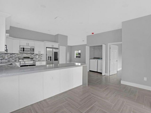 Home for rent at 2210 Farragut St - photo 7472099