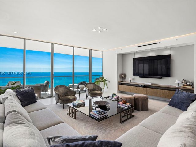 Apartment for rent  Unit #3901 - photo 7490323