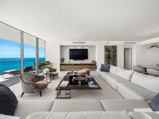 Apartment for rent  Unit #3901 - photo 7490324