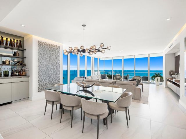 Apartment for rent  Unit #3901 - photo 7490329