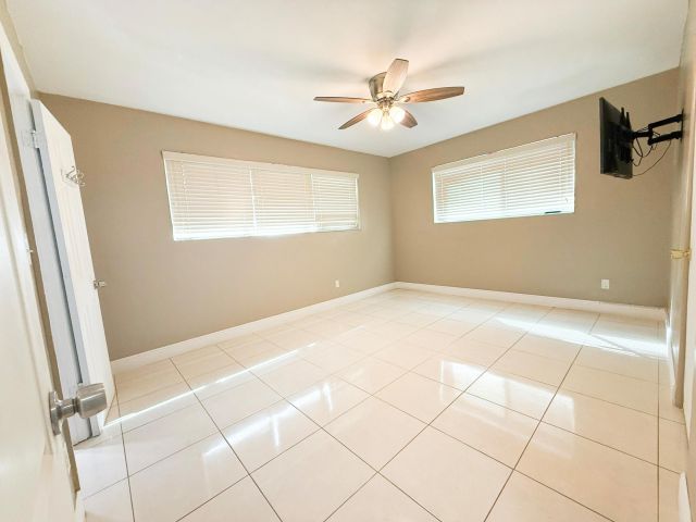 3-bedroom home for rent in Miami Gardens - 19731 NW 4th Avenue Avenue - MondialRealty