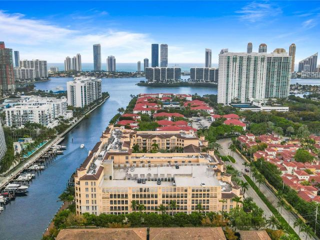 Apartment for rent  Unit #716 - photo 7501807