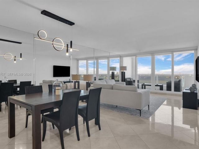 Apartment for rent  Unit #A-3332 - photo 7496119