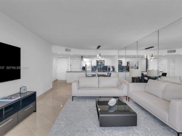 Apartment for rent  Unit #A-3332 - photo 7496124