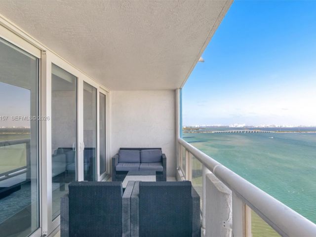 Apartment for rent  Unit #A-3332 - photo 7496130