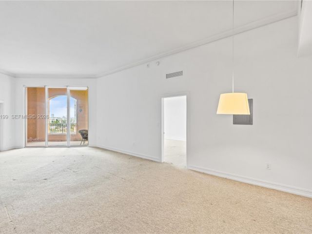 Apartment for sale  Unit #716 - photo 7501790