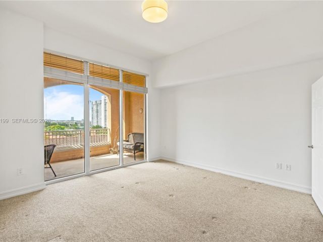 Apartment for sale  Unit #716 - photo 7501795